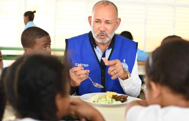 Víctor Castro aclara que su gestión en INABIE alertó a Pro-Competencia sobre presunta colusión en licitaciones del almuerzo escolar
